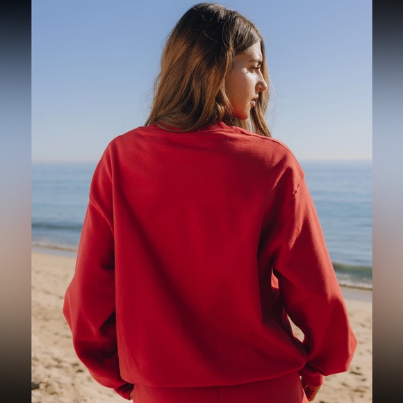 Daily Drills V-Day Oversized Fleece Vintage Crew - Red w/ Vday Patch M/L NWT - Picture 10 of 11